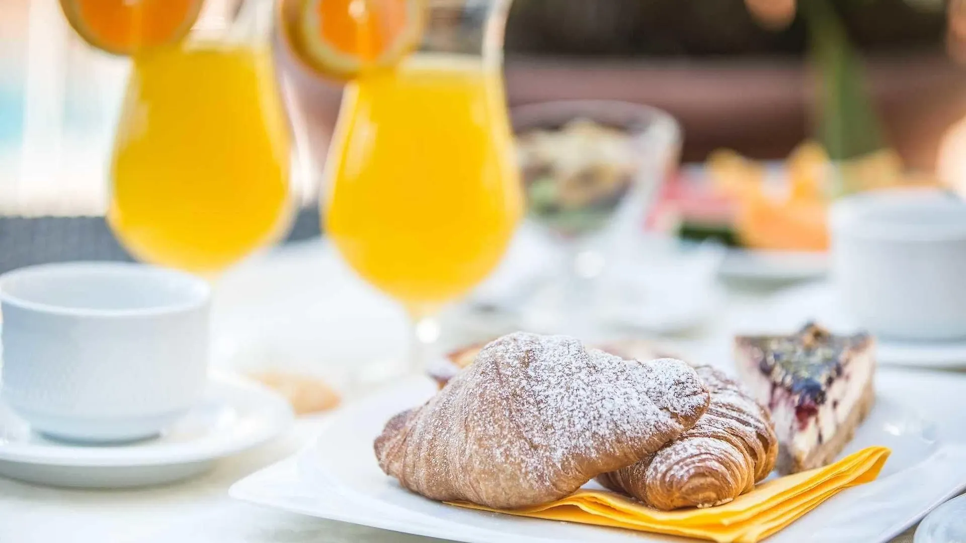 Hotel Royal Bibione 4*,  Italy